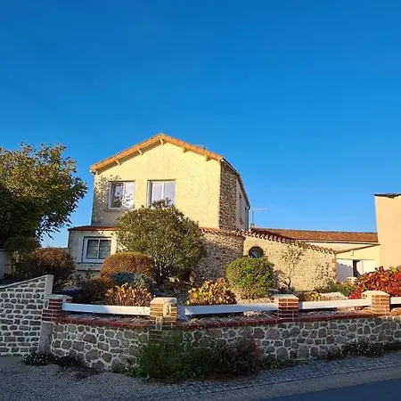 Marsiluga 12 Couchages 5 Chambres Jardin A 6 Min Du Puy Du Fou Saint-Mars-la-Reorthe