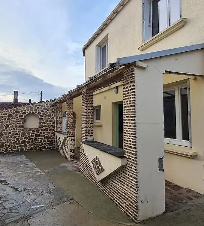 Marsiluga 12 Couchages 5 Chambres Jardin A 6 Min Du Puy Du Fou *