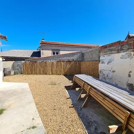 Holiday home Marsiluga 12 Couchages 5 Chambres Jardin A 6 Min Du Puy Du Fou *